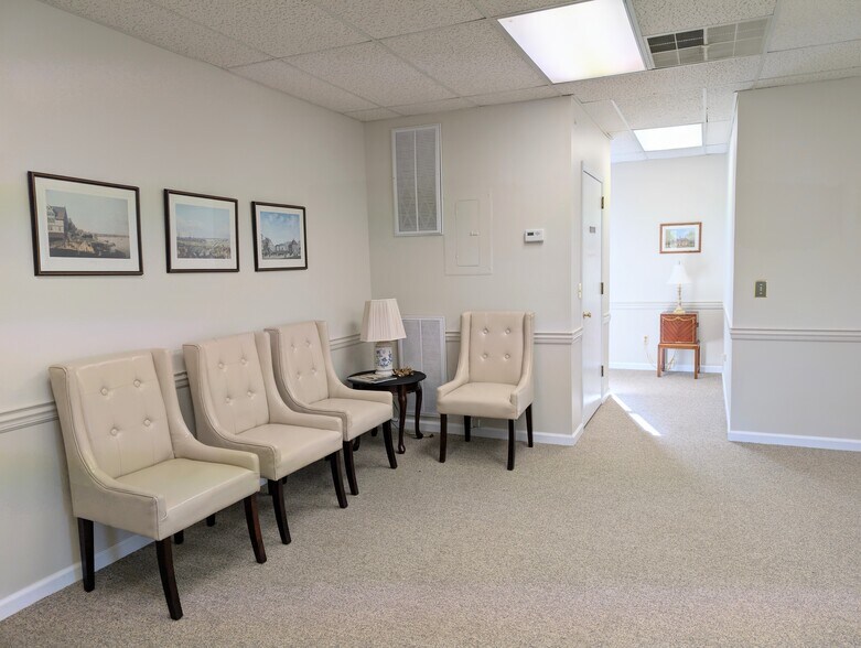 More Photos Of 530 E Main St, Chester Medical For Sale