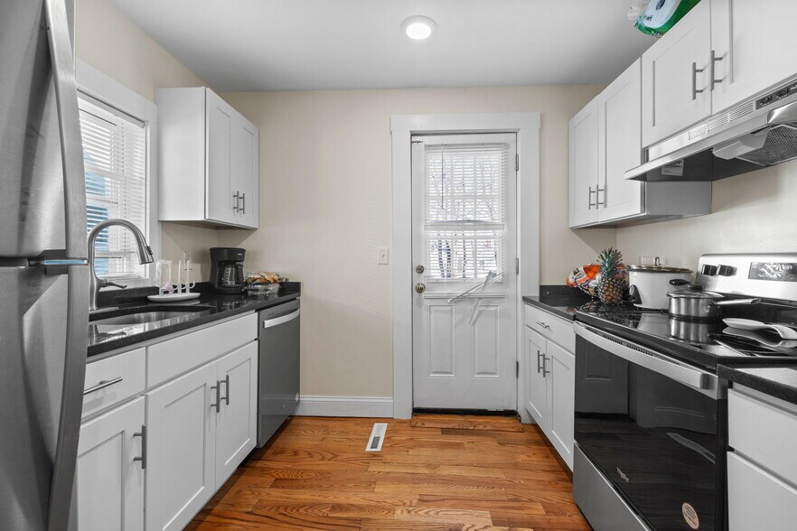 More Photos Of 61-65 Broad St, Marlborough Apartments For Sale