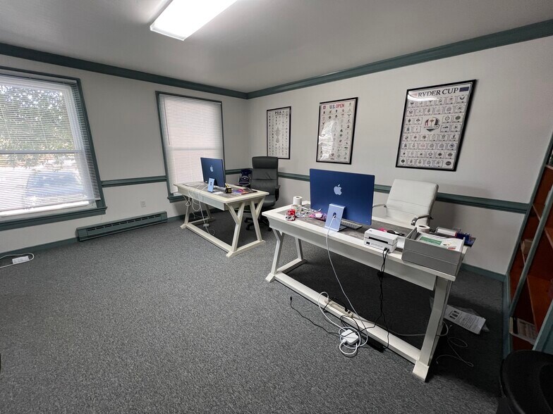 More Photos Of 1020 Pottstown Pike, Chester Springs Office For Sale