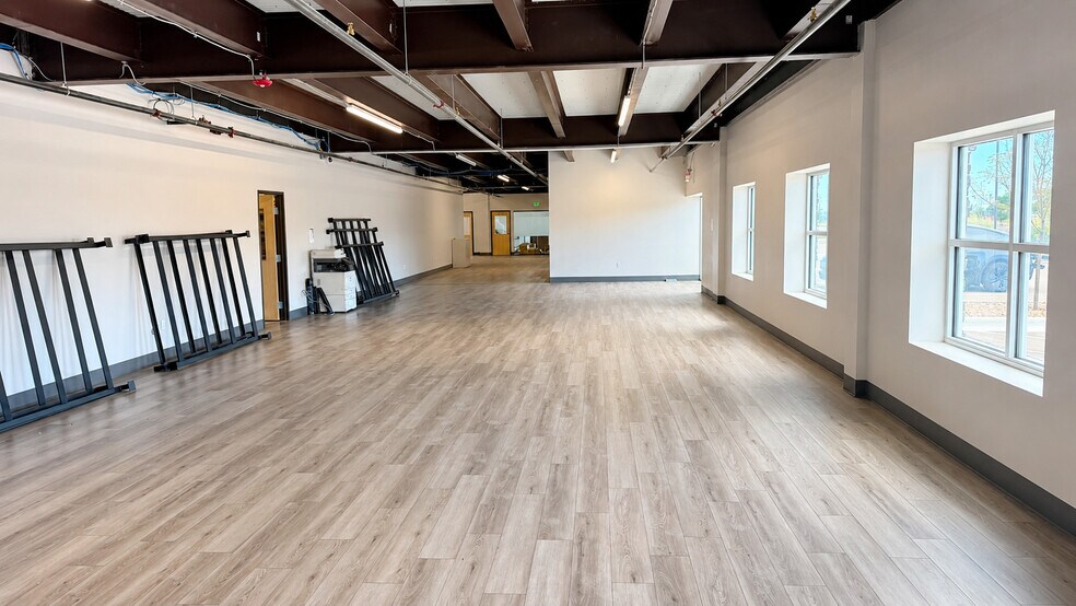 More Photos Of 6987 Rickenbacker Rd, Loveland Warehouse For Sale