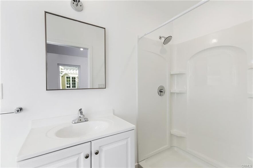 More Photos Of 552 N Cambridge St, Orange Multifamily For Sale