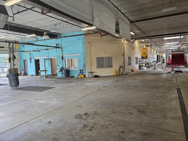 More Photos Of 9401 W 171st St, Tinley Park Carwash For Sale
