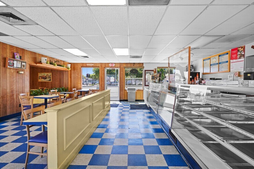 More Photos Of 3692 Castro Valley Blvd, Castro Valley Restaurant For Sale