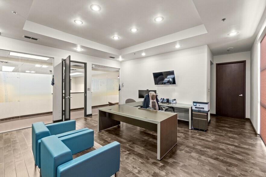 More Photos Of 12125 Jef dr, Laredo Industrial For Lease