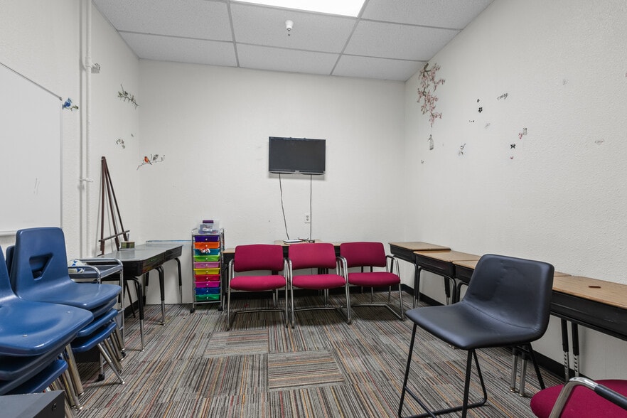 More Photos Of 6240 San Juan Ave, Citrus Heights Storefront For Lease