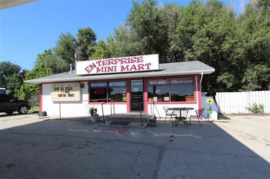 Primary Photo Of 315 N Bridge St, Enterprise Service Station For Sale
