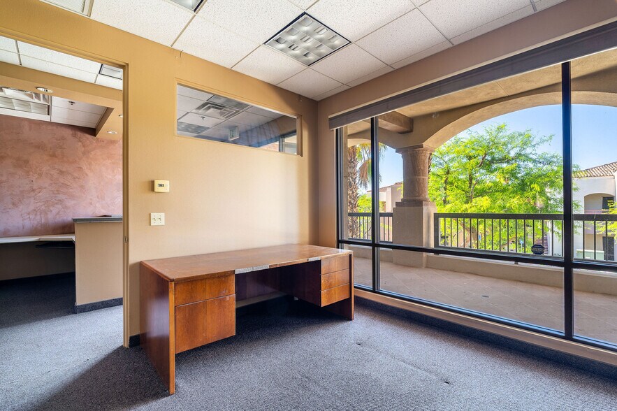 More Photos Of 47050 Washington St, La Quinta Medical For Lease