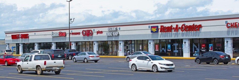 More Photos Of 215 Saint Robert Blvd, Saint Robert Storefront For Lease