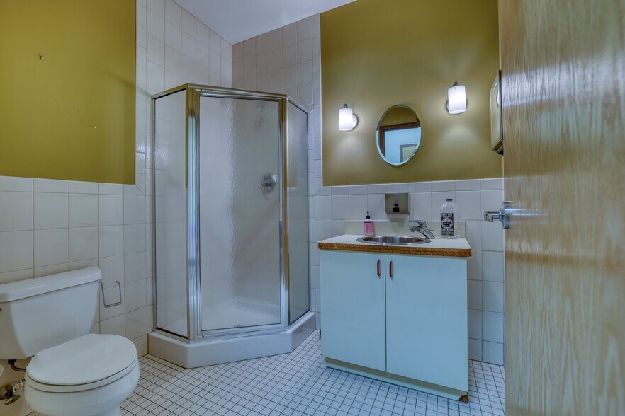 More Photos Of 14 Harris Bushville Rd, Monticello Medical For Sale
