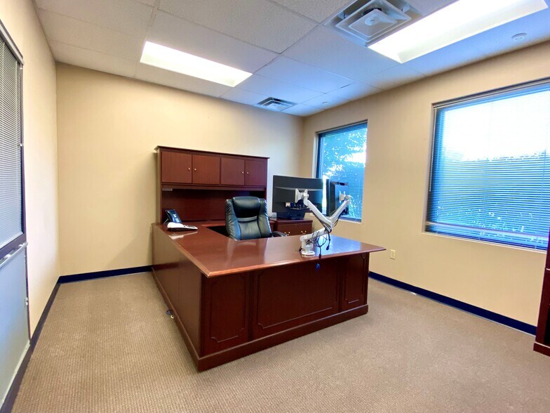 More Photos Of 1100 Marion St, Knoxville Office For Lease