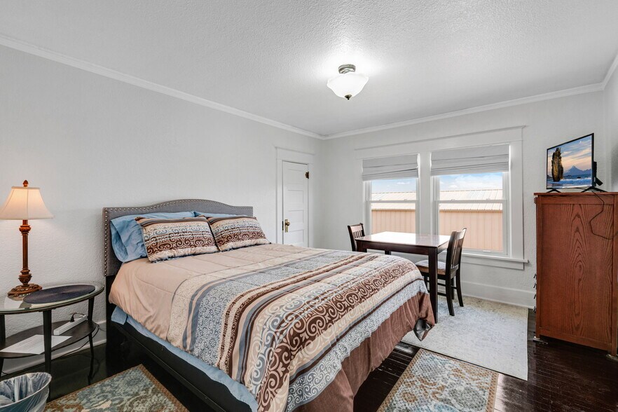 More Photos Of 224 5th St, Hugo Multifamily For Sale