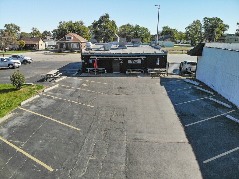 More Photos Of 2736 Chicago Rd, South Chicago Heights Bar For Sale