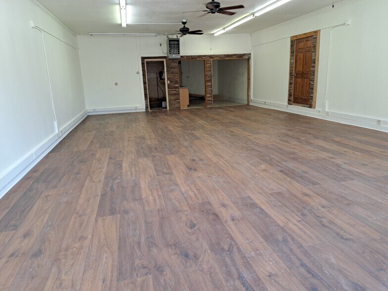 More Photos Of 125 Commercial St, Portola Storefront For Sale