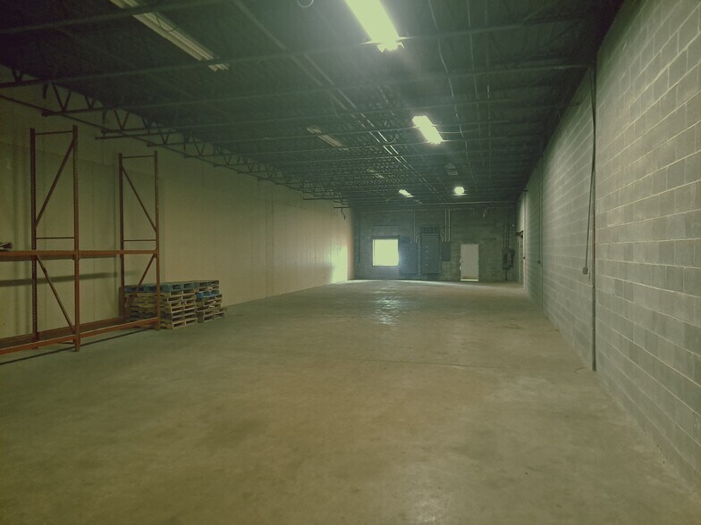 More Photos Of 501 Wilson Ln, Elkins Office Residential For Lease
