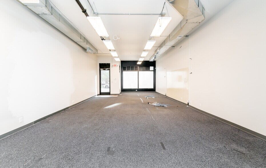 More Photos Of 10612-10614 Meeting St, Prospect Storefront Retail Office For Lease