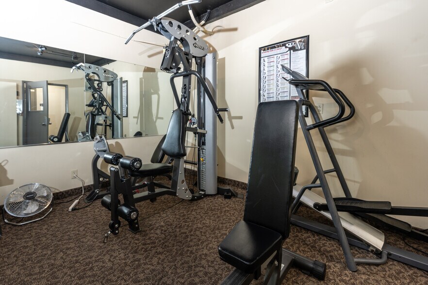 More Photos Of 4891-4895 Pacific Hwy, San Diego Office For Lease