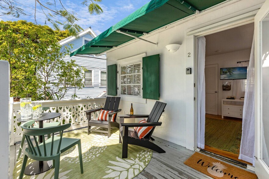 More Photos Of 1117 Duval St, Key West Hospitality For Sale