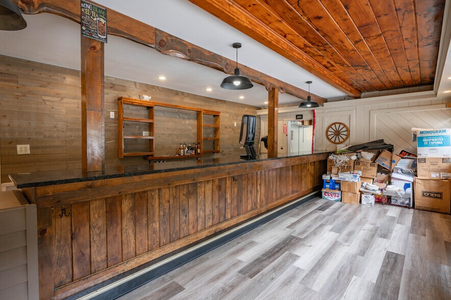 More Photos Of 944 Gibbons Hwy, Wilton Restaurant For Sale