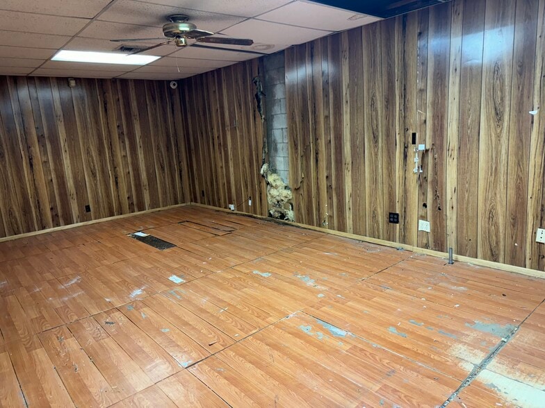 More Photos Of 4343 N Andrews Ave, Fort Lauderdale Storefront Retail Office For Sale