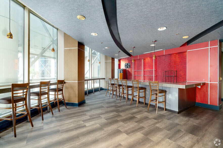 More Photos Of , Orlando Office For Sale