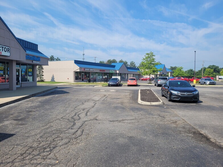 More Photos Of 1355-1369 Georgesville Rd, Columbus General Retail For Lease