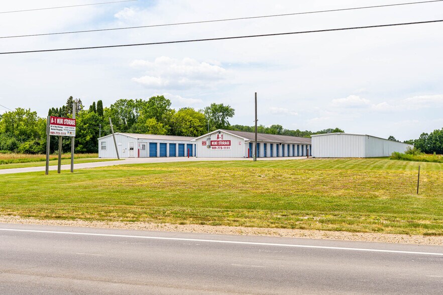 Primary Photo Of 1067 N Mission Rd, Mount Pleasant Self Storage For Sale