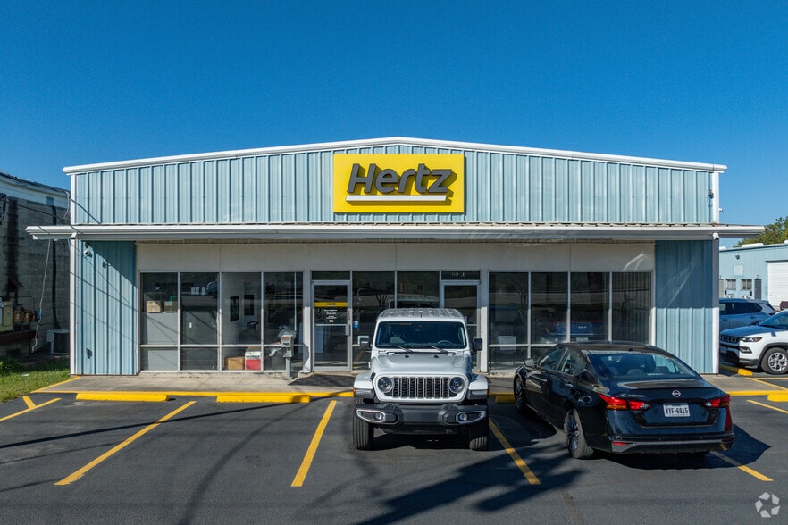 More Photos Of 1118 N Main St, Pearland Unknown For Lease