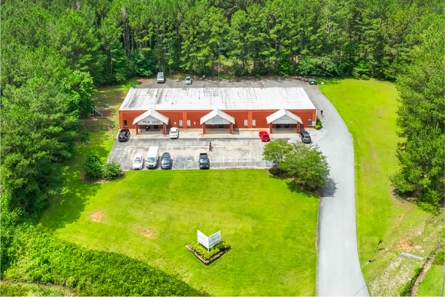 Primary Photo Of 207 Fob James Dr, Valley Assisted Living For Sale
