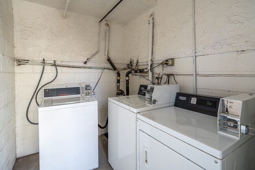 More Photos Of 620 N Mar Vista Ave, Pasadena Apartments For Sale