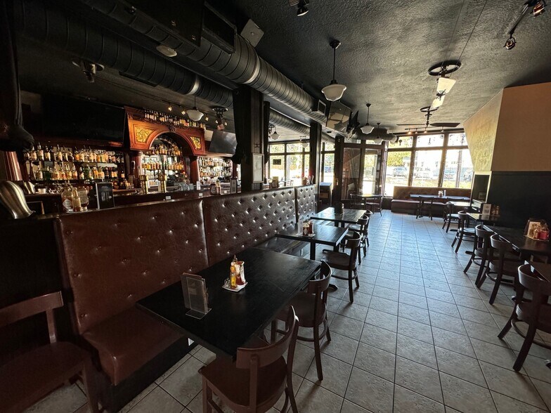 More Photos Of 1509-1511 Westport Rd, Kansas City Freestanding For Sale