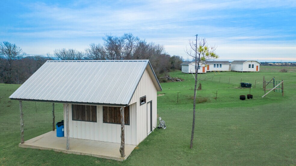 More Photos Of 955 Jack Eastham, Avalon Land For Sale