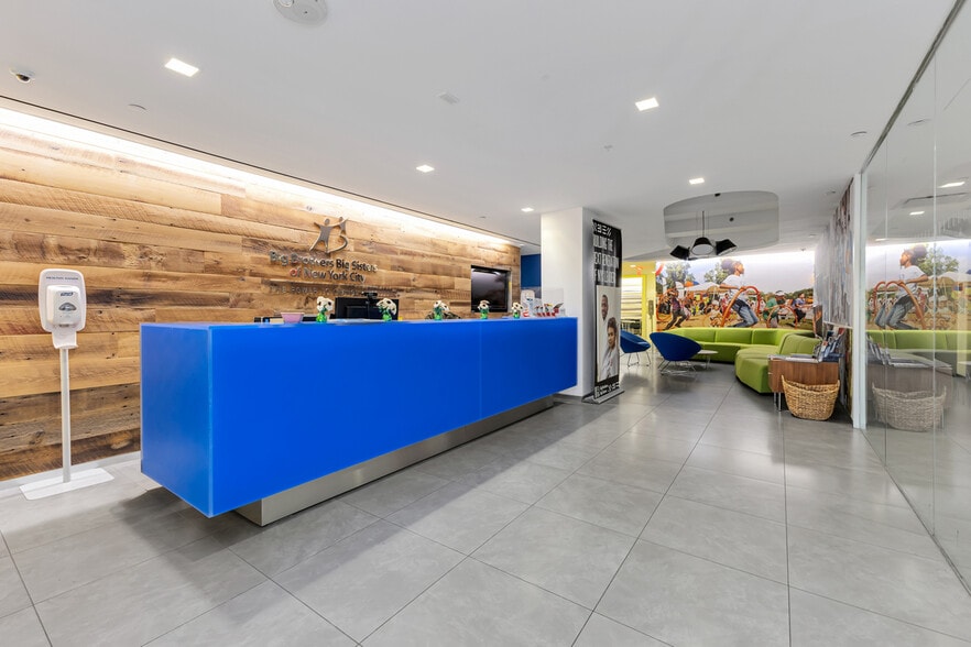More Photos Of 40 Rector St, New York Office For Sale