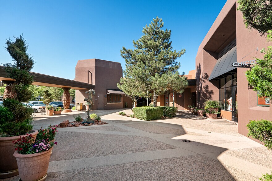 More Photos Of 101 N State Route 89A, Sedona Restaurant For Lease