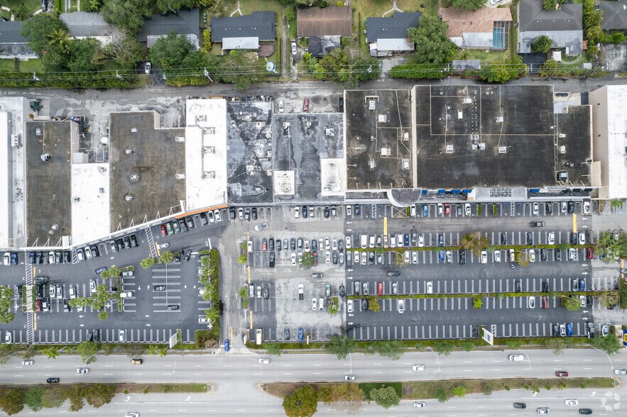 More Photos Of 11915-11975 S Dixie Hwy, Pinecrest Storefront Retail Office For Lease