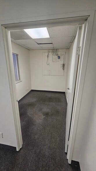 More Photos Of 3160 S Valley View Blvd, Las Vegas Medical For Lease