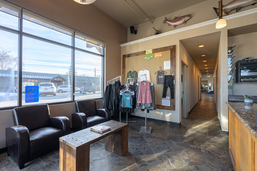 More Photos Of 300 1st Ave W, Kalispell Storefront Retail Office For Sale