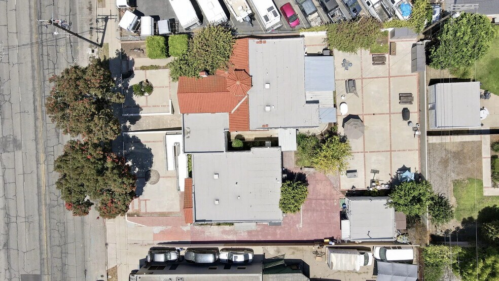 More Photos Of 1681 E Thompson Blvd, Ventura Rehabilitation Center For Sale