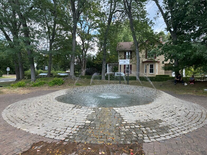 More Photos Of 198 Orange Ave, Suffern Office For Lease