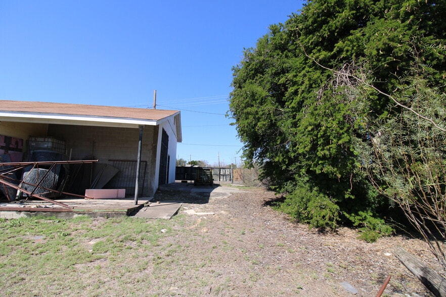 More Photos Of 2901 Guadalupe st, Laredo Land For Sale