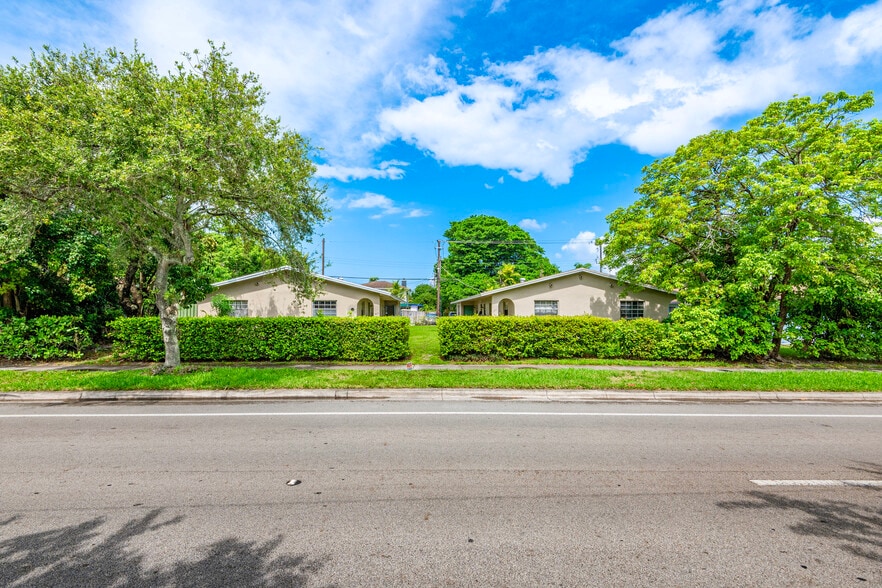 More Photos Of 1911-1915 SW 4th Ave, Fort Lauderdale Apartments For Sale