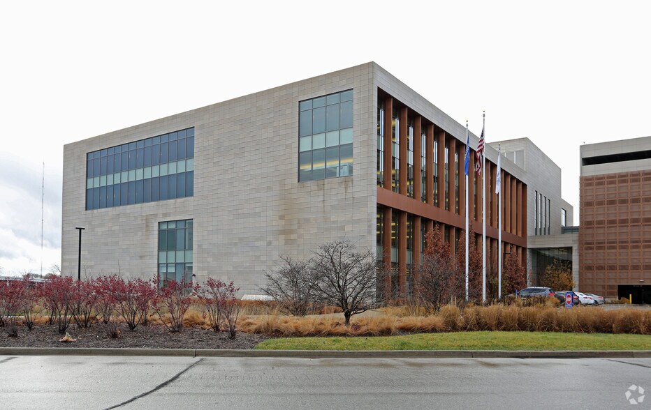 More Photos Of 5757 N Green Bay Ave, Glendale Office For Lease