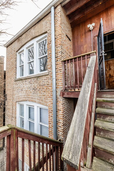 More Photos Of 7751 S Phillips Ave, Chicago Industrial For Sale