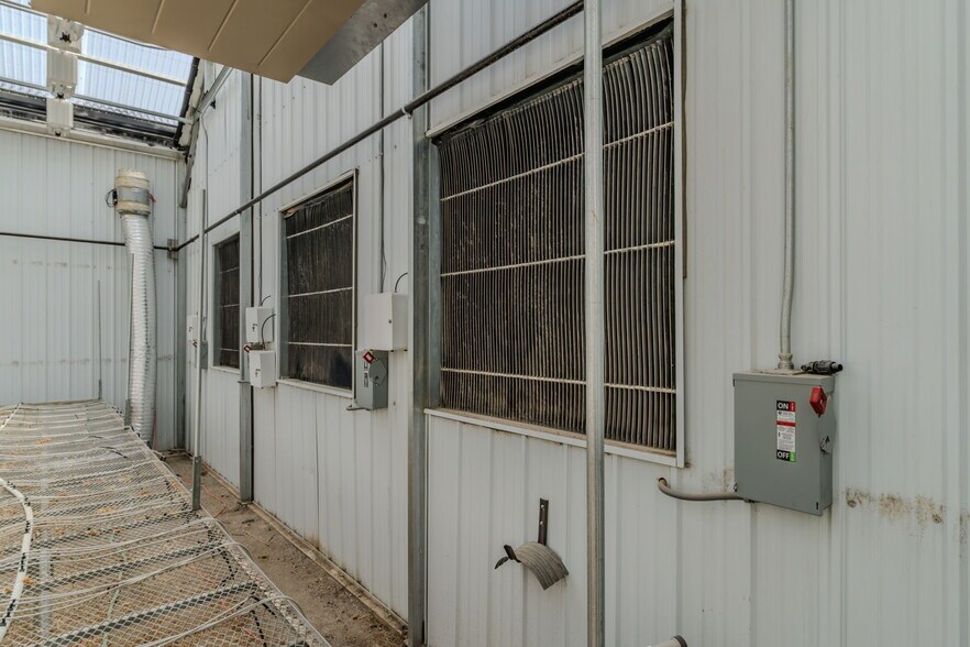 More Photos Of 1495 Linebaugh Rd, Arnold Industrial For Sale