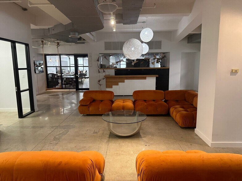 More Photos Of 111 John St, New York Office For Lease