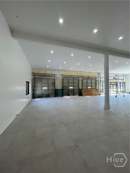 More Photos Of 2309 Skidaway Rd, Savannah Storefront For Lease