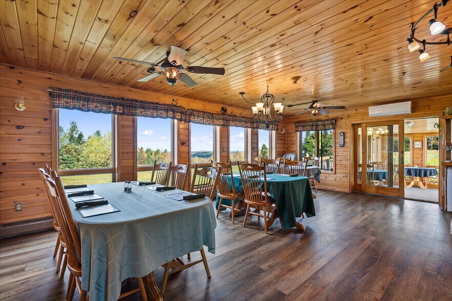More Photos Of 341 US Route 1, Weston Hotel For Lease