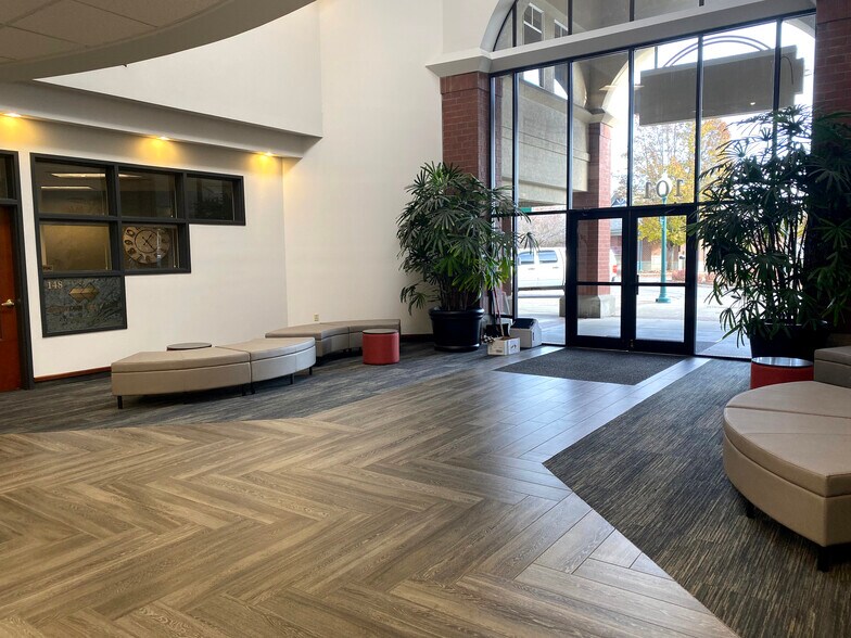More Photos Of 101 W Ironwood Dr, Coeur d'Alene Office For Lease