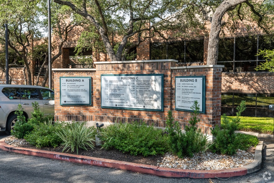 More Photos Of 4201 Bee Caves Rd, Austin Medical For Lease