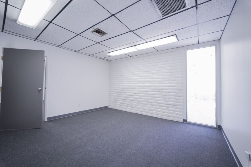 More Photos Of 1401 Montana Ave, El Paso Office For Lease