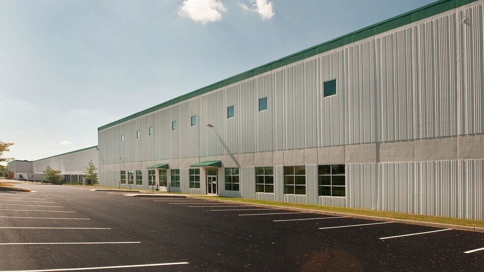 More Photos Of 200 Docks Corner Rd, South Brunswick Warehouse For Lease